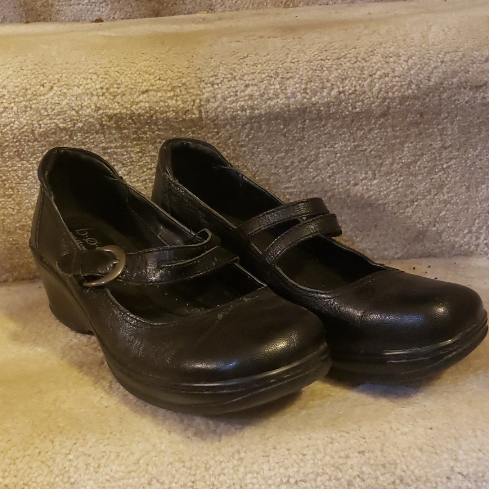 B.O.C. wedges, black, size 9